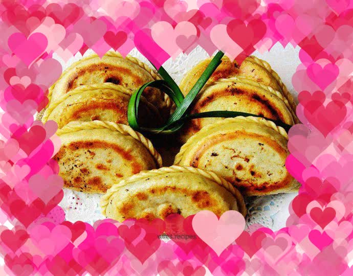 Hot Noodles and Chives Box