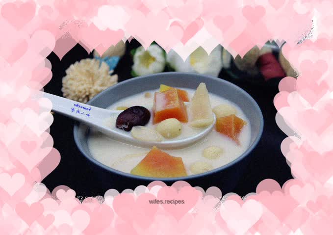 Lotus Date Lily Papaya Soup