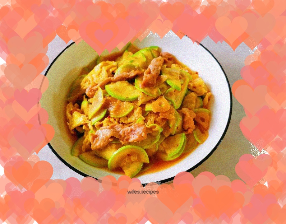 Stir-fried horned melon with mu shu meat