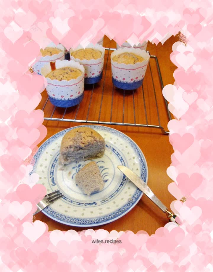 Purple sweet potato honey cake