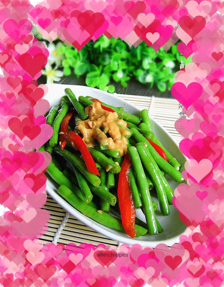 Cowpeas mixed with peanut butter