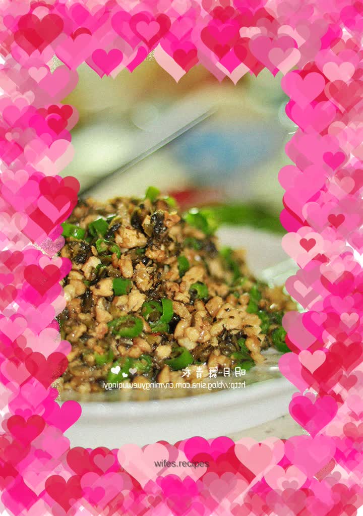 Green pepper, chicken, rice and sprouts