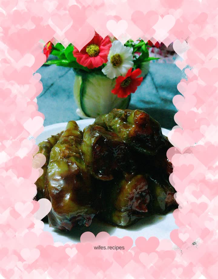 Green pepper stuffed with meat