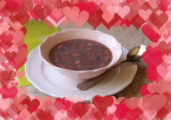 Purple rice peanut porridge