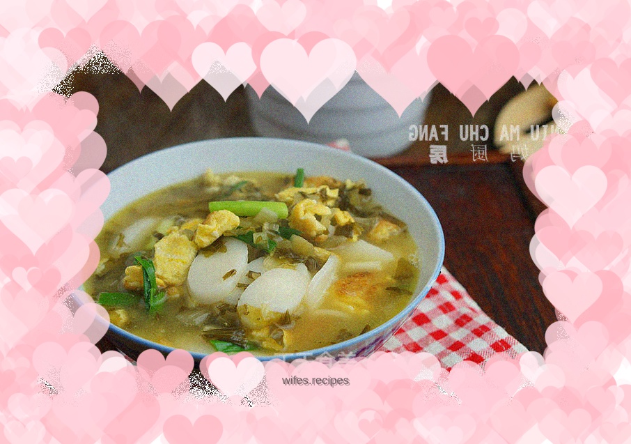 Sauerkraut and egg soup rice cake