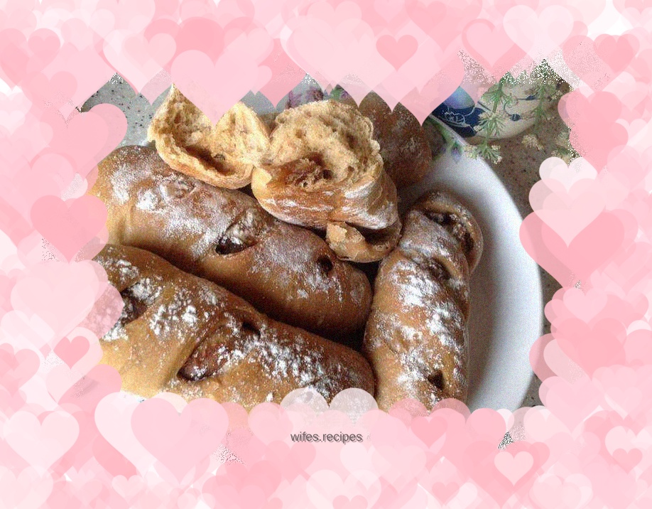 Whole wheat ham buns, brown sugar and longan buns