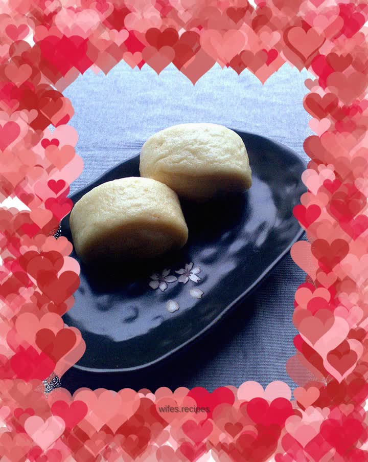 Milk and multigrain steamed buns