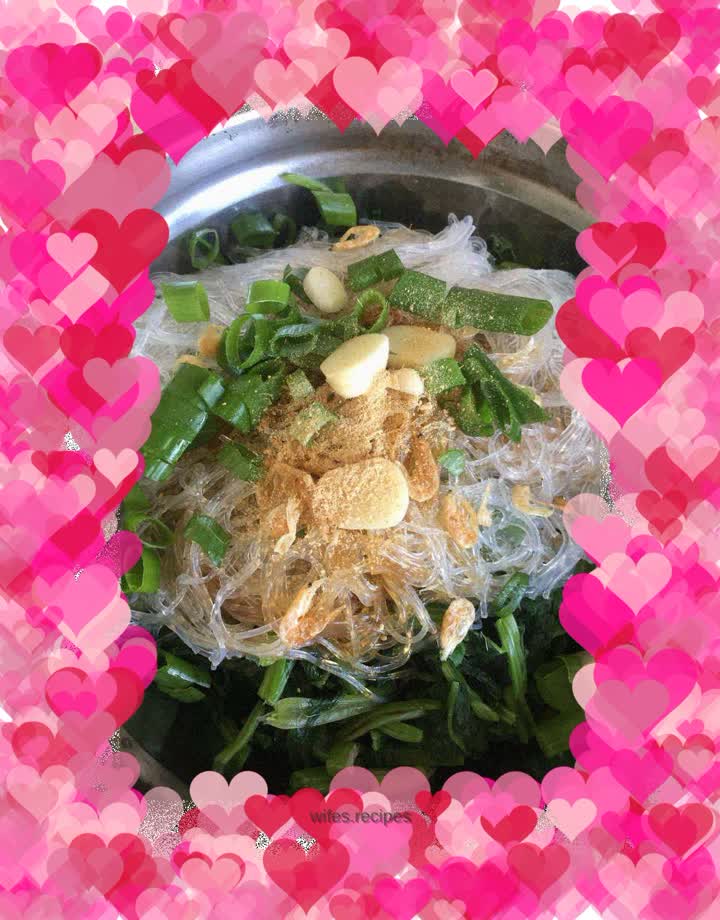 Chopped black sesame seeds, peanuts and walnuts