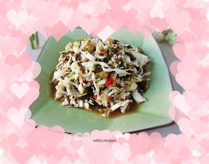 Pickled vegetables in water