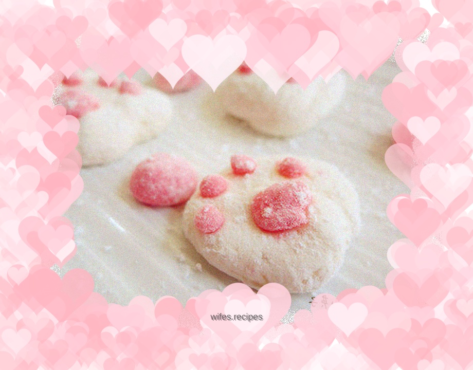 Gentle kitty paw marshmallow