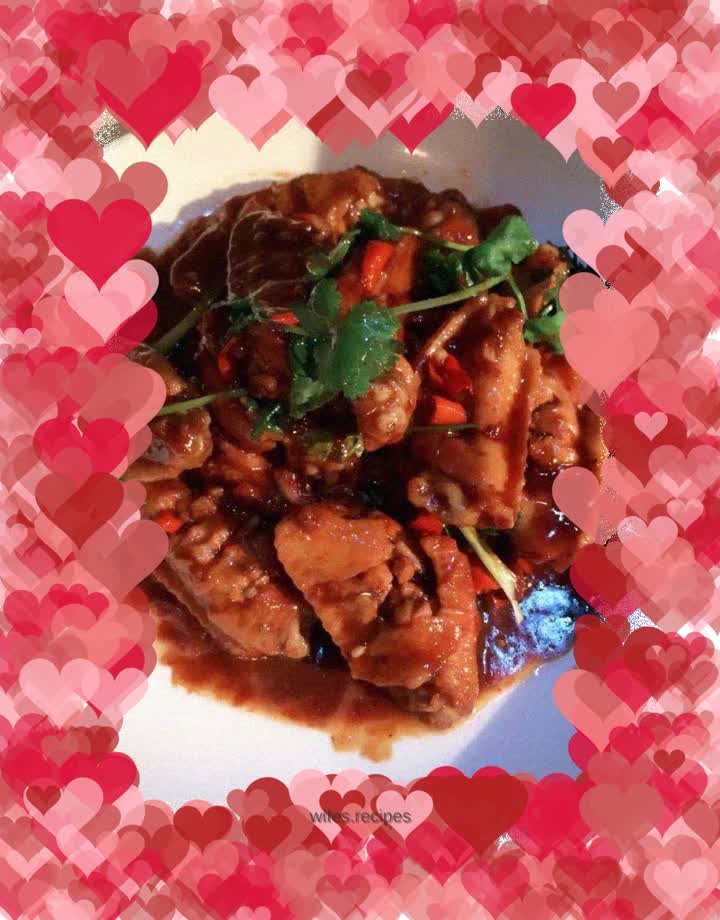 Braised chicken wings