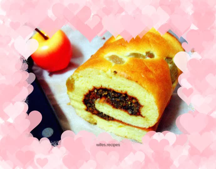 Nut Raisin Cake Roll