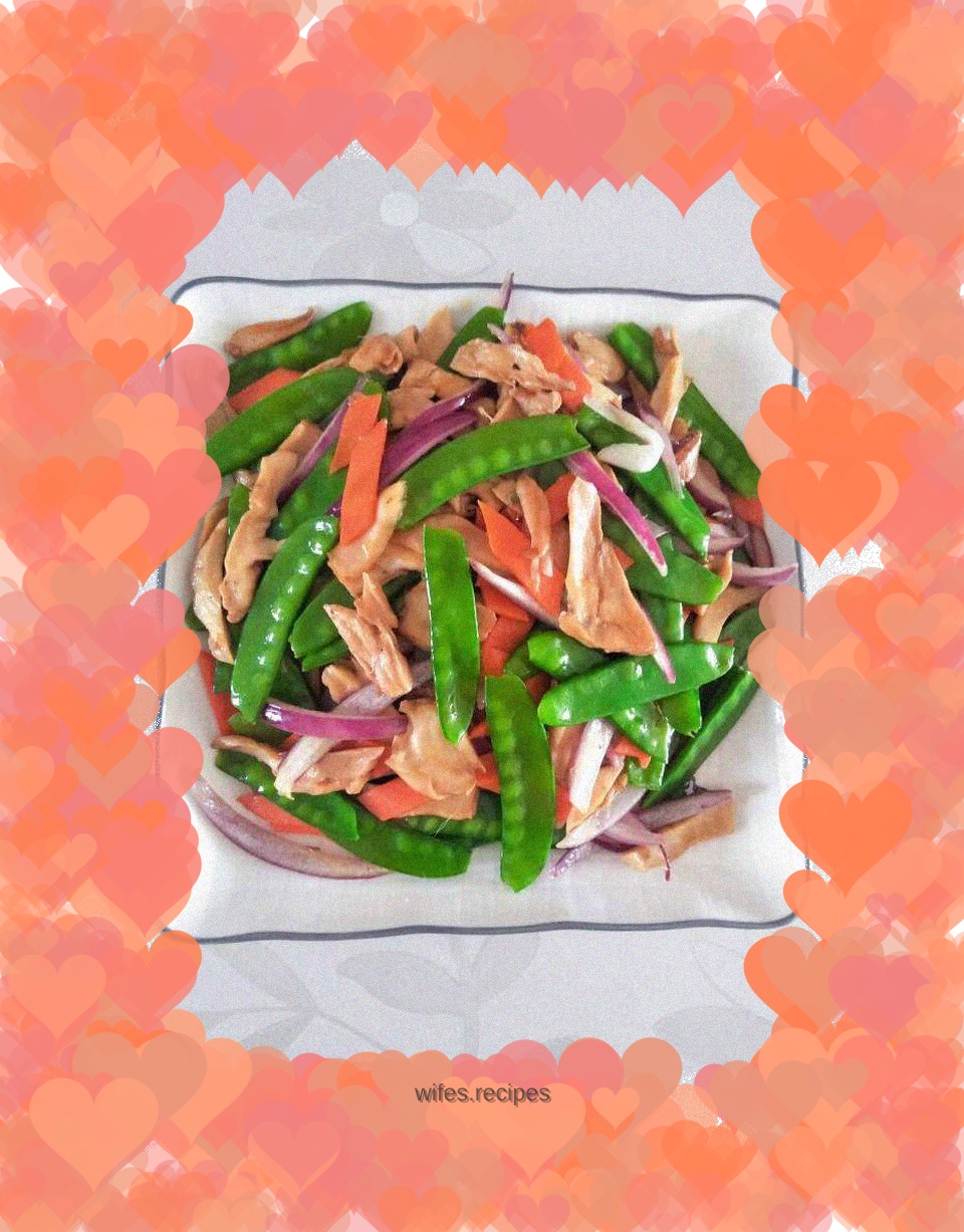Stir-fried snow peas with white mushrooms