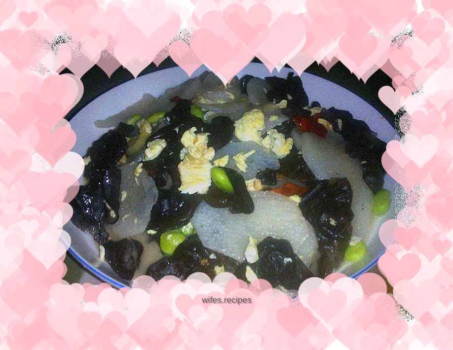 Yam and fungus eggs—fresh and refreshing stir-fry