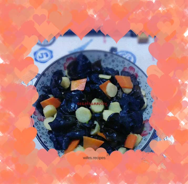 Stir-fried yam and fungus