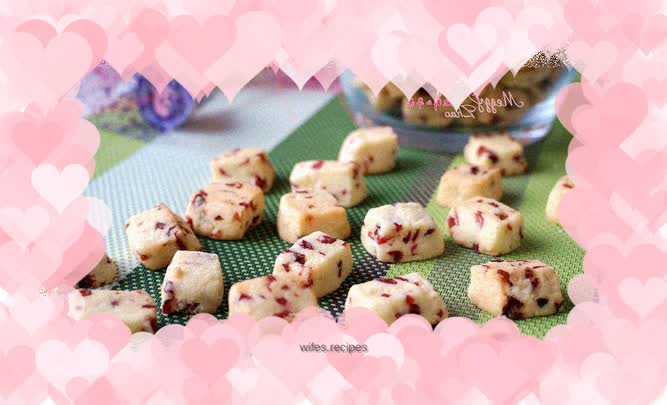 Cranberry crispy chips