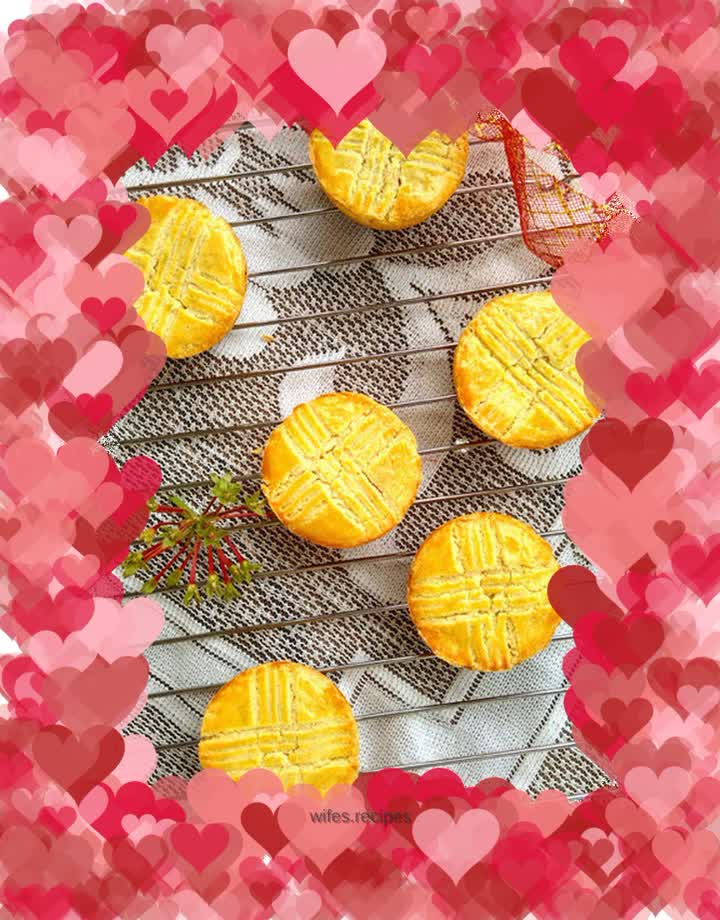 French Blueberry Cheese Mooncake