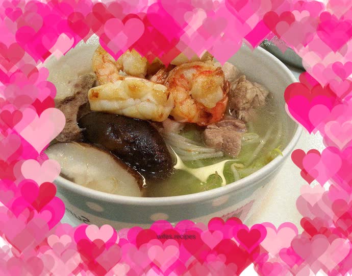 Pork bone soup seafood ramen