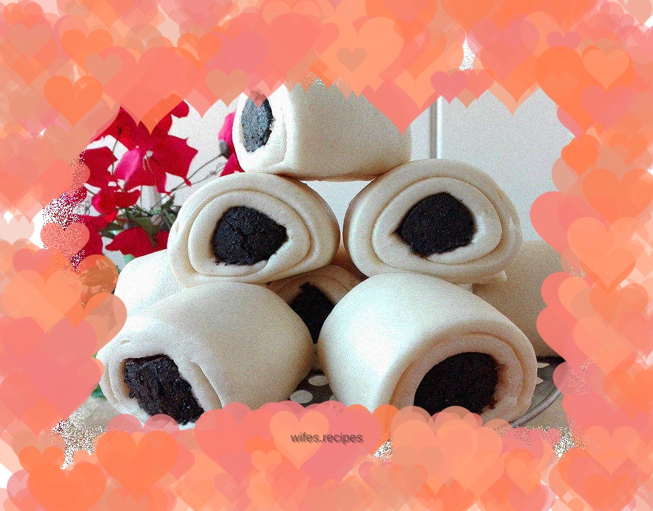 Bean paste and sesame filling