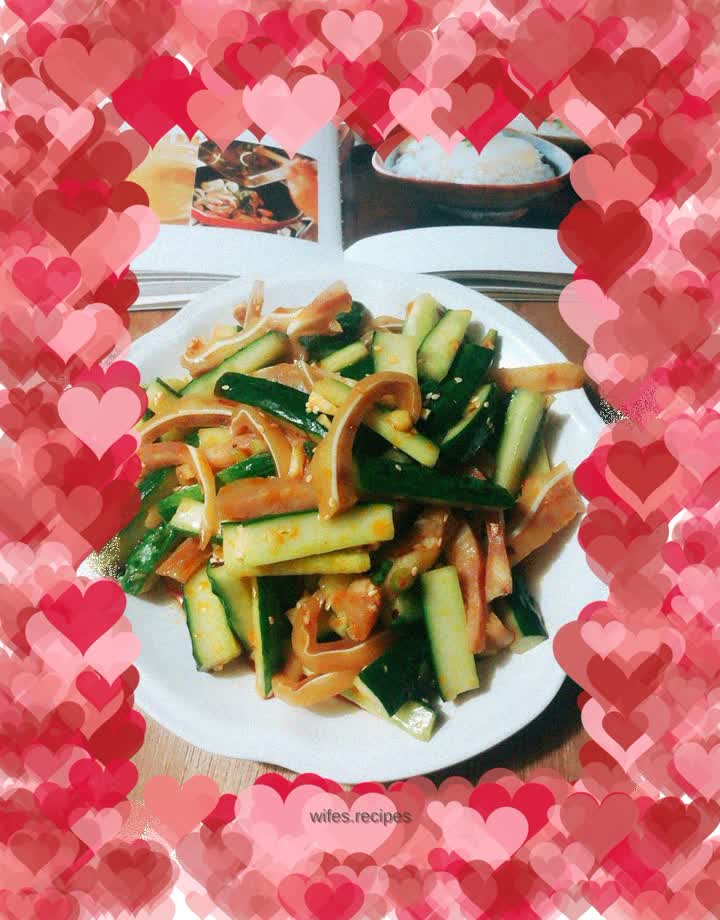 Cucumber mixed with pig ears