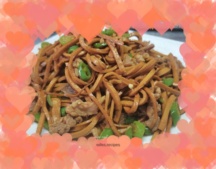 Stir-fried pork with braised dried shreds