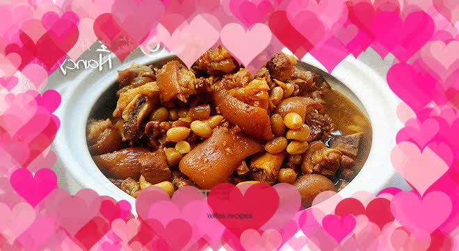 A soft, glutinous and delicious meal - Braised Peanut Hoof
