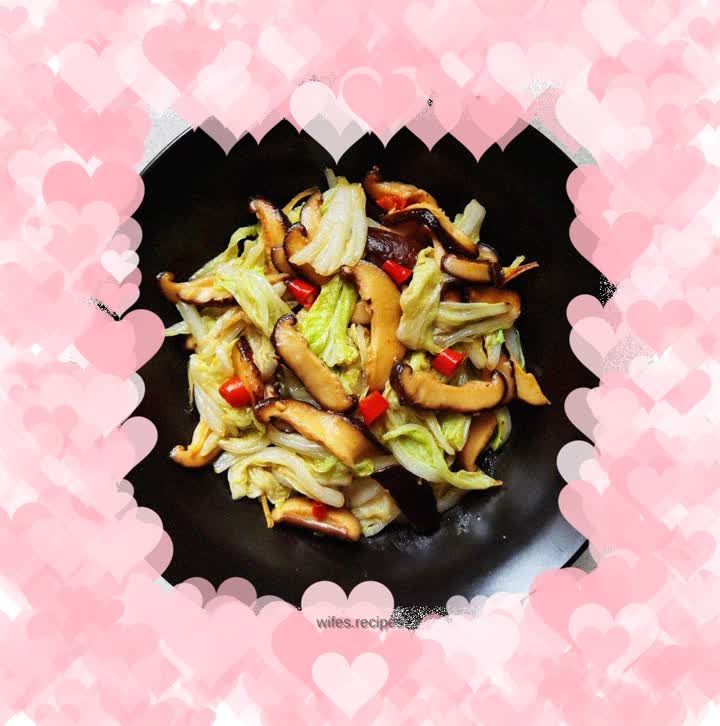 Stir-fried cabbage leaves with mushrooms