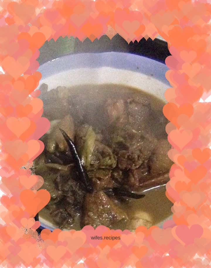 Chicken stewed with mushrooms