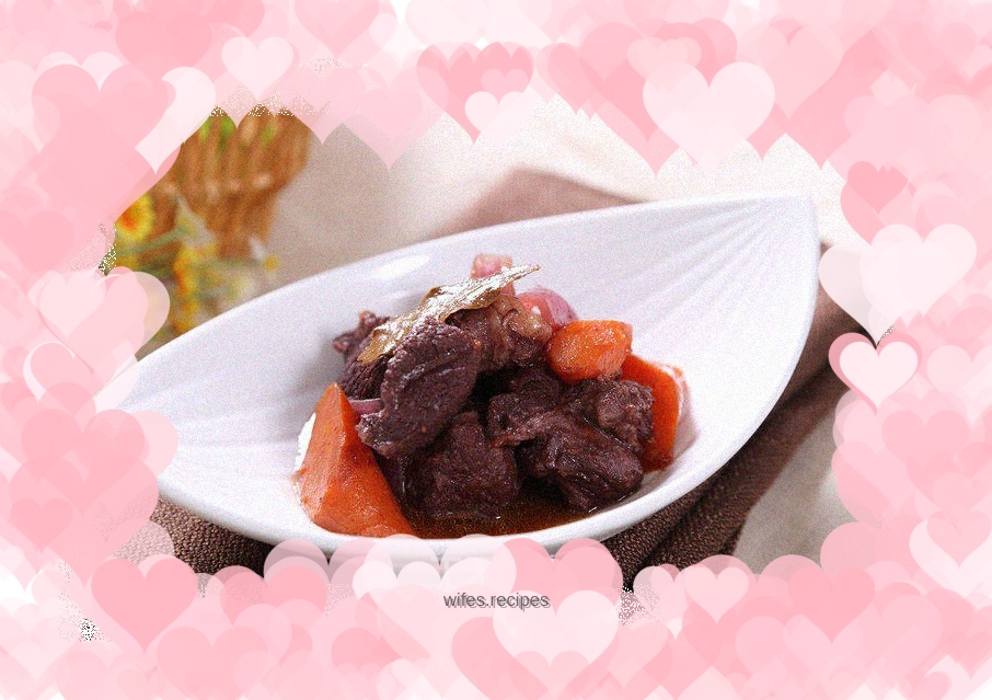 Red wine tomato braised lamb