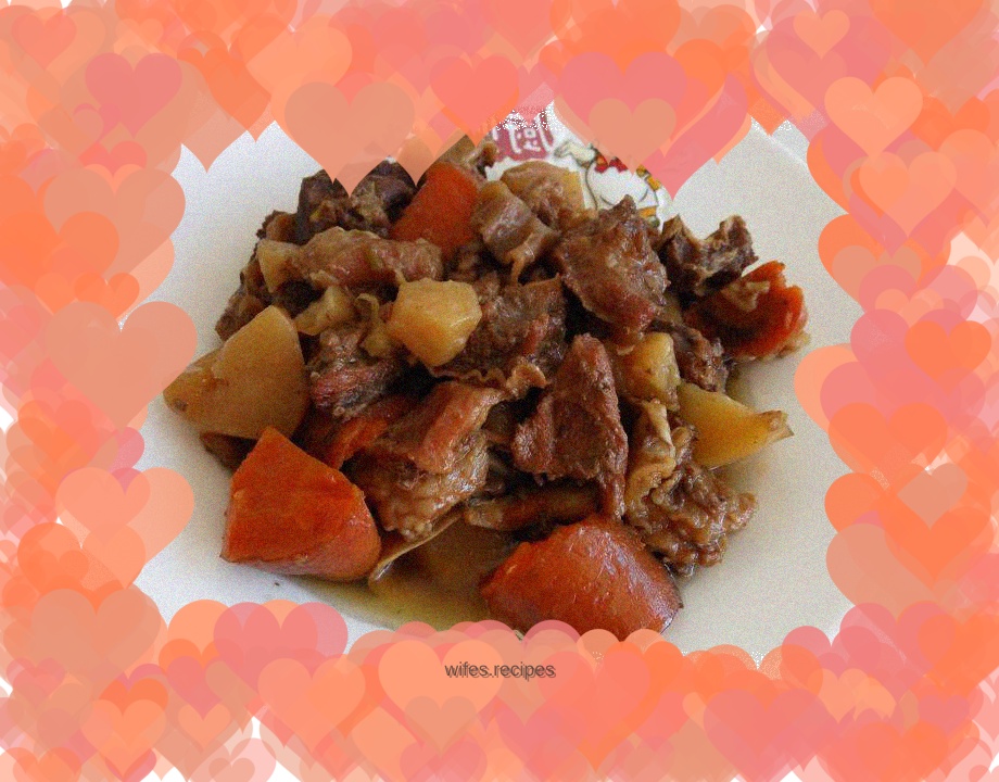 Waterless beef stew