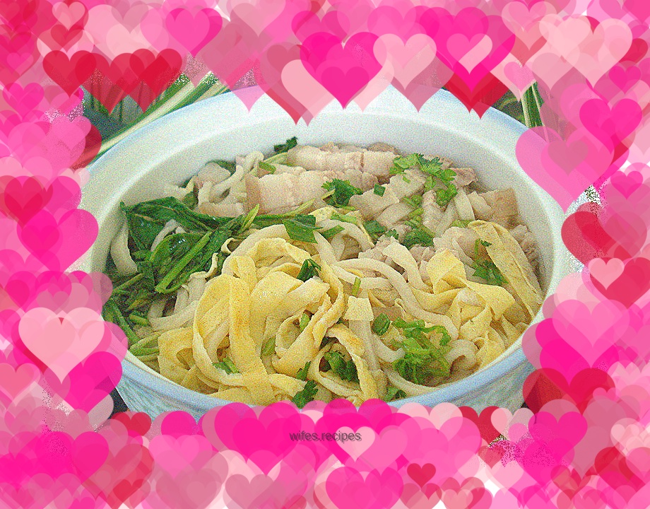 Pork noodles in clear soup