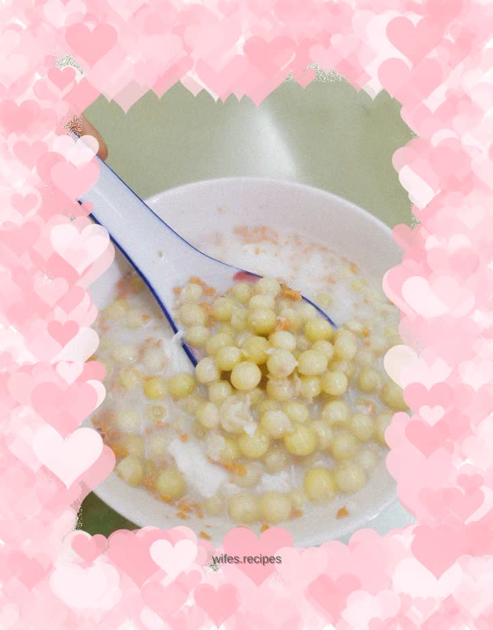 Boiled milk, eggs and gorgon seeds