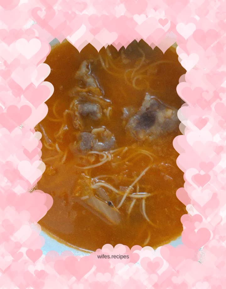 Fatty Beef Noodles in Sour Soup