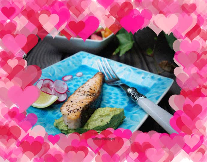 Salmon with Guacamole