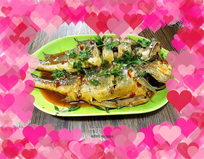 Home-style braised yellow croaker