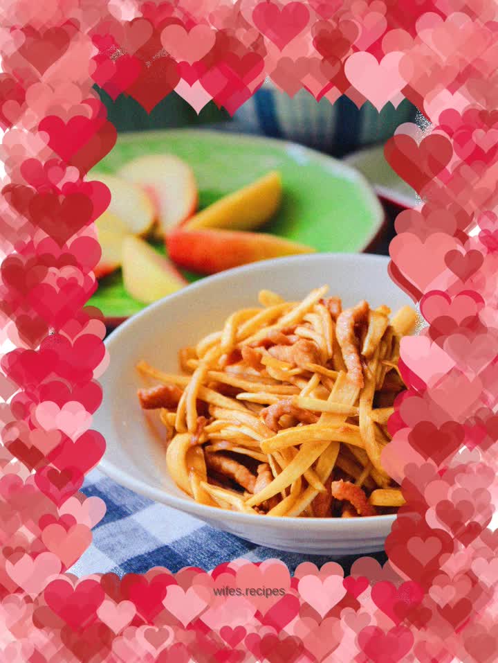 Stir-fried shredded pork with wild rice