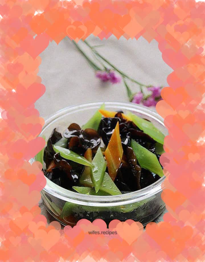 Cold black fungus lettuce