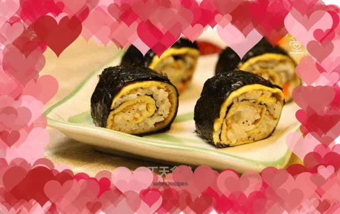 Omelet rice sushi roll