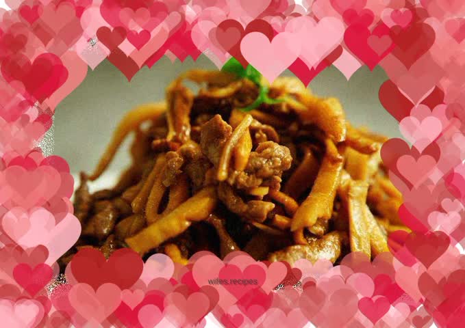 Delicious fried shredded pork with dried bamboo shoots