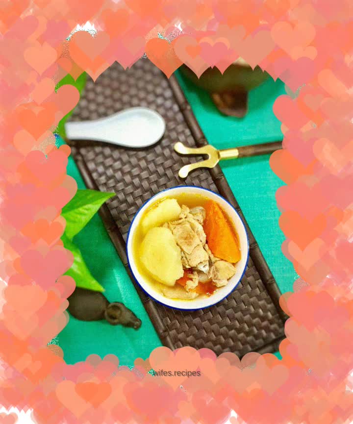 Tomato, Potato and Spare Ribs Soup