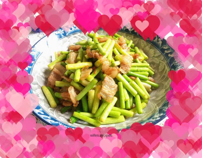 Stir-fried pork belly with garlic