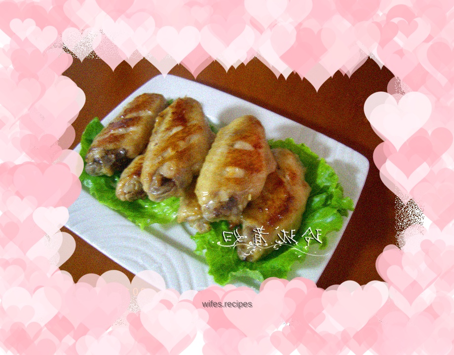 Pan-fried chicken wings