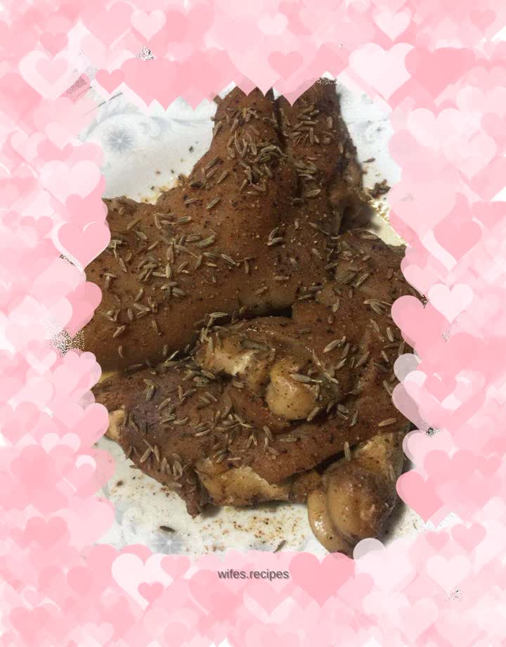 Roasted pig trotters