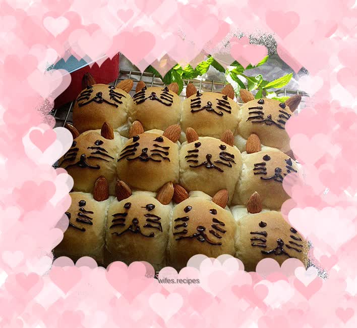 Cats squeeze bread (soy milk version)