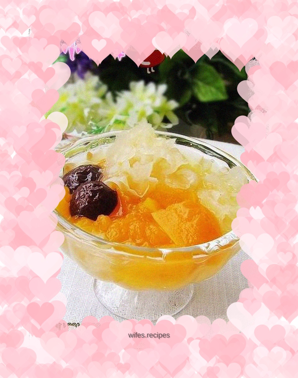 Stewed papaya with white fungus