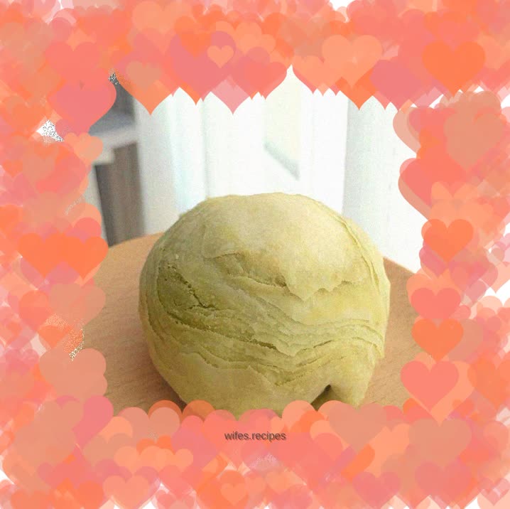 Homemade high-quality green sauce purple sweet potato egg yolk cake