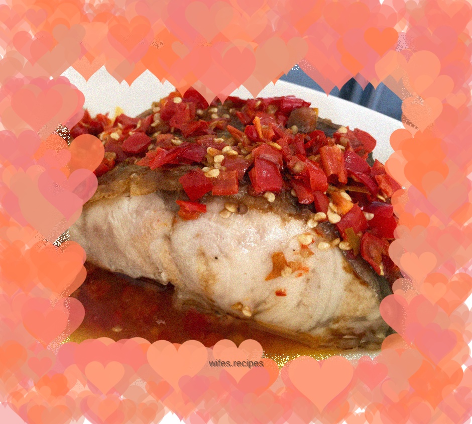 Steamed fish belly with chopped pepper