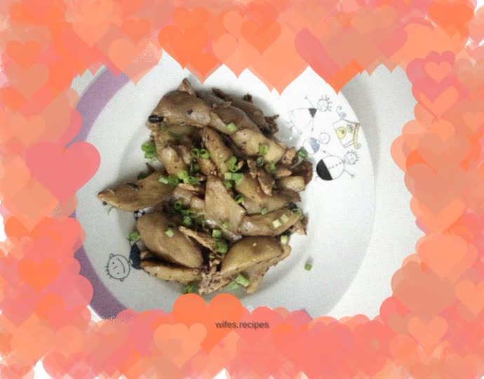 Lazy man cooks fried eggplant