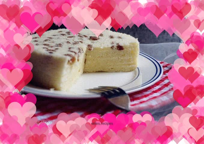 Steamed raisin cake