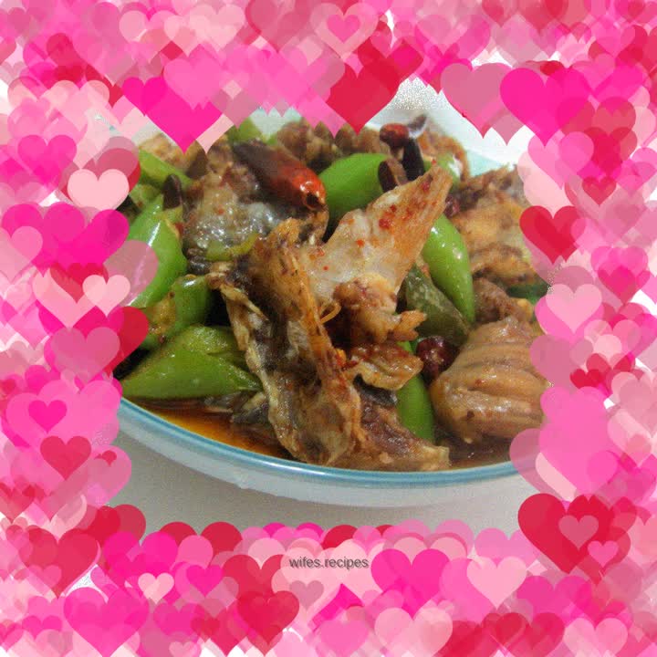 Fish head in dry pot with dried pepper